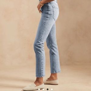 NWOT Banana Republic Straight Ankle Jean with Washwell